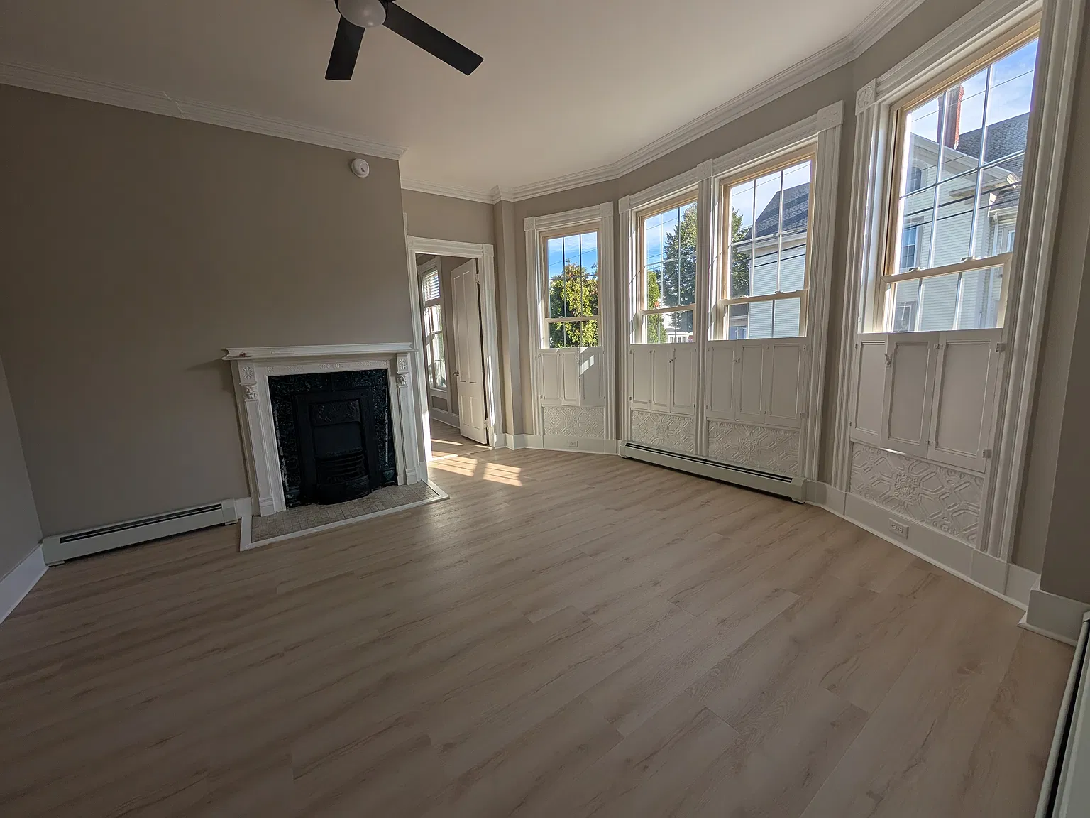 2 bed, 1000 sqft, $1,775 — Photo 4