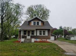 2305 Evelyn St, Perry, IA 50220