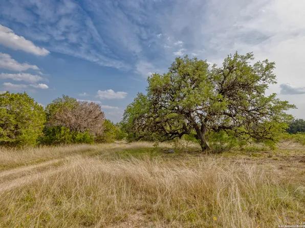 0 N Hwy 83, Leakey, TX 78873