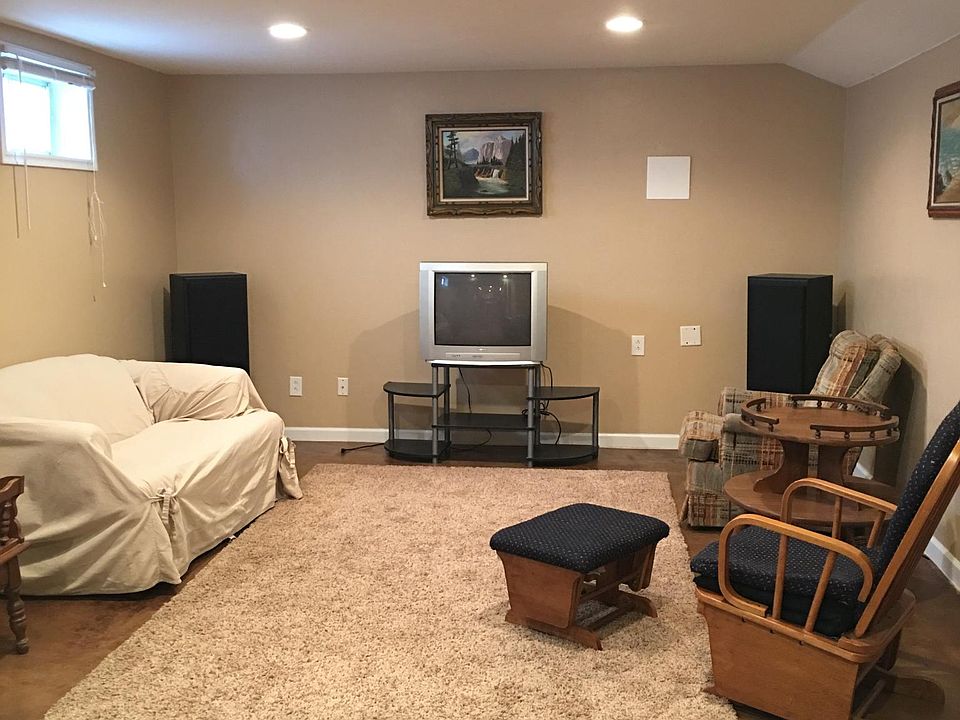 2nd image of 842 E 1400 N