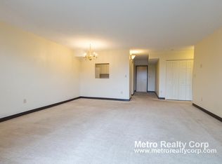 60 Centre St #6B, Brookline, MA 02446