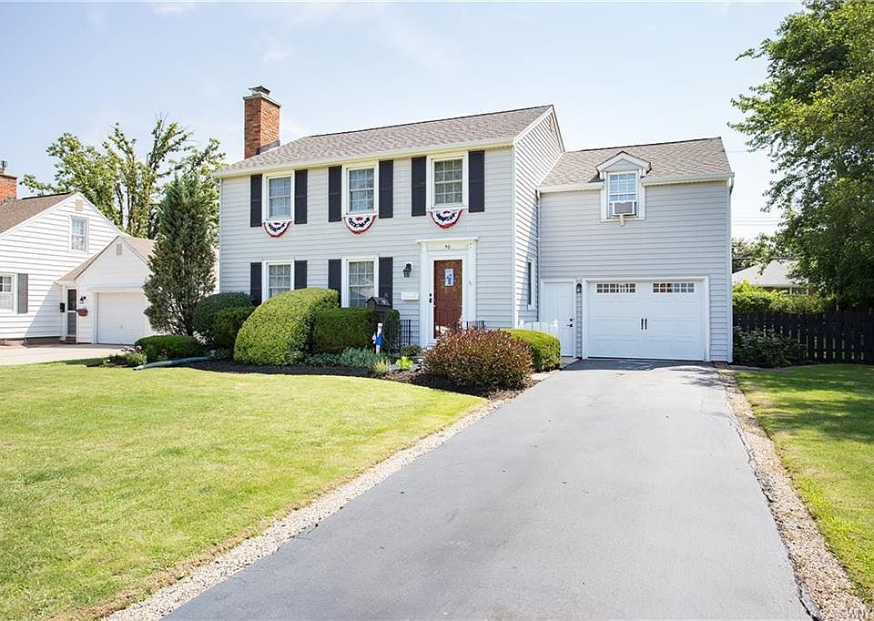 1st image of 90 Park Forest Dr
