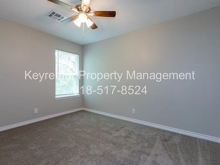 808 N Franklin Ave — Photo 18
