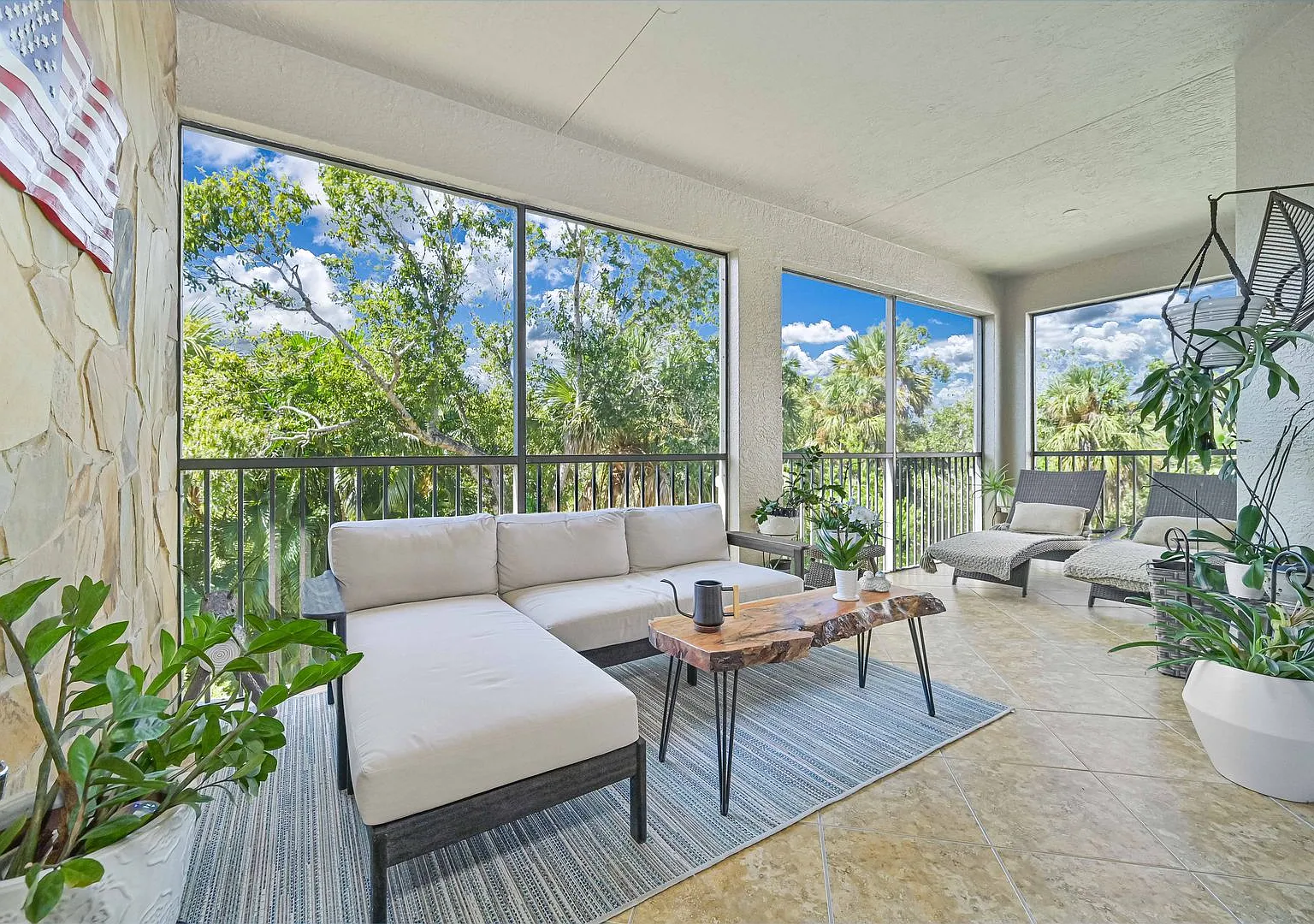 Now Available - Unfurnished Townhome - 3/2 In Shadow Wood! — Photo 4