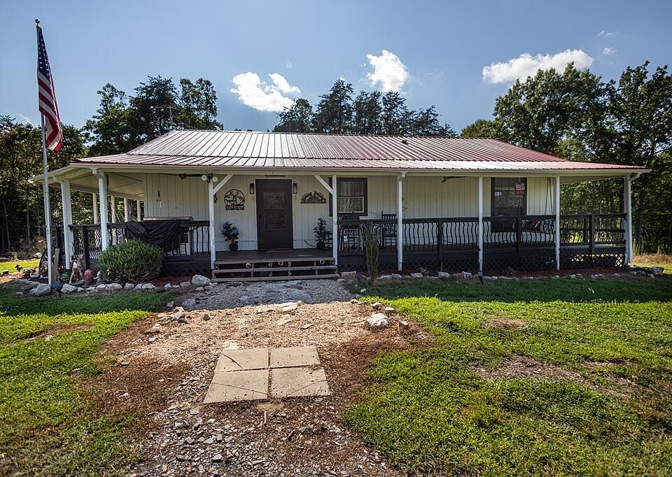 1st image of 209 Flanigan Branch Rd