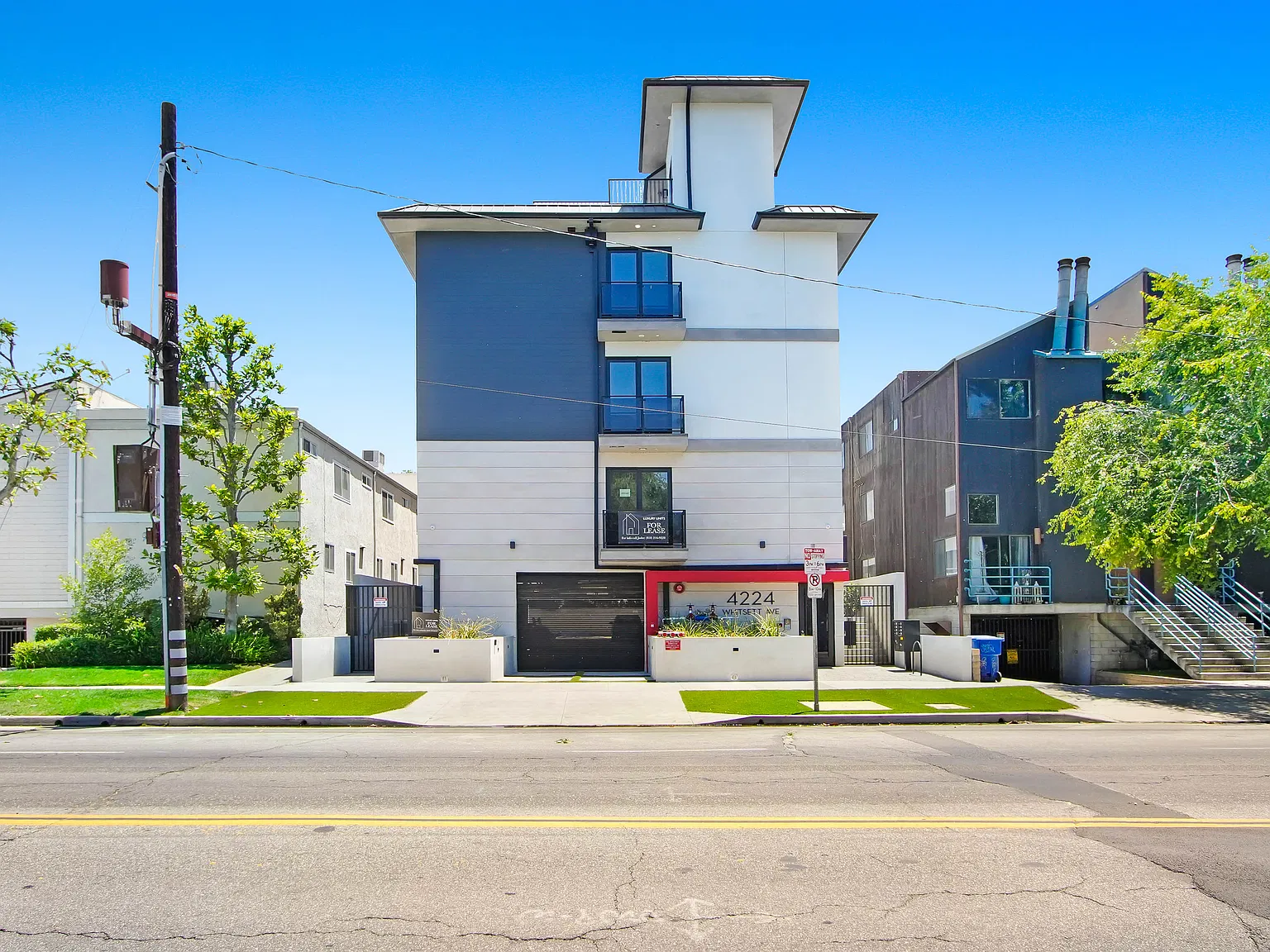 2 bed, 1200 sqft, $3,780 — Photo 3