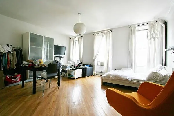 Rented by Aventana | media 14