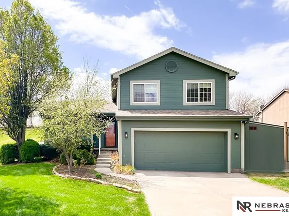 2803 Parkside Dr, Bellevue, NE 68123