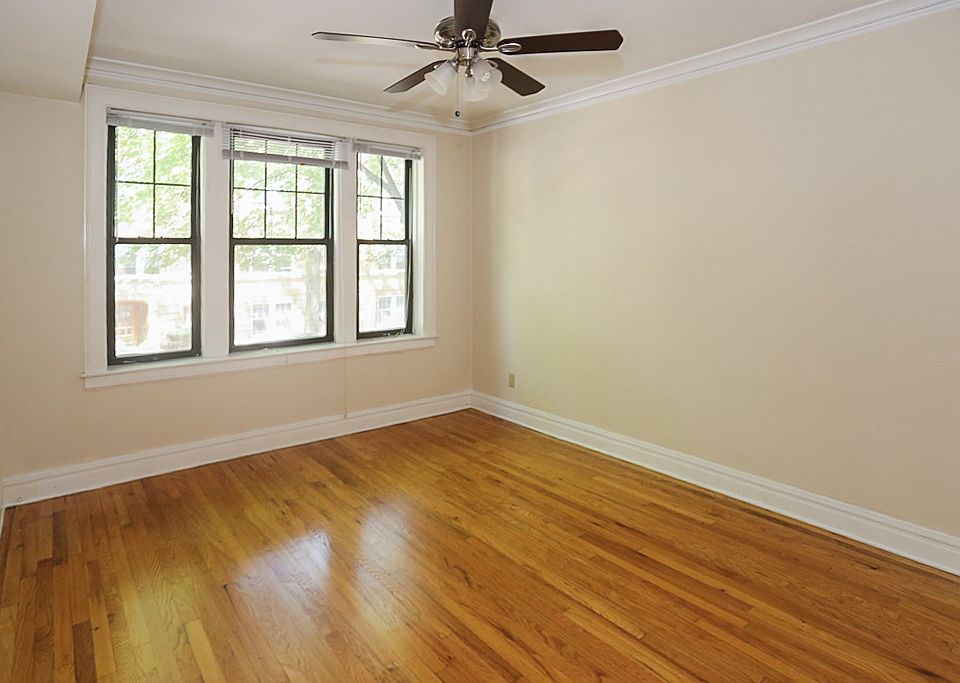 1st image of 1947 1/2 W Winnemac Ave #1