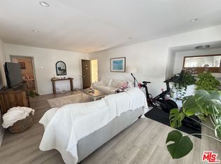 2803 Arizona Ave #11, Santa Monica, CA 90404