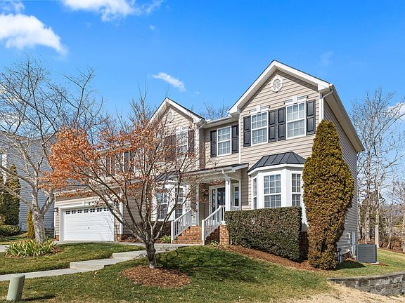 4th image of 2219 Skies St