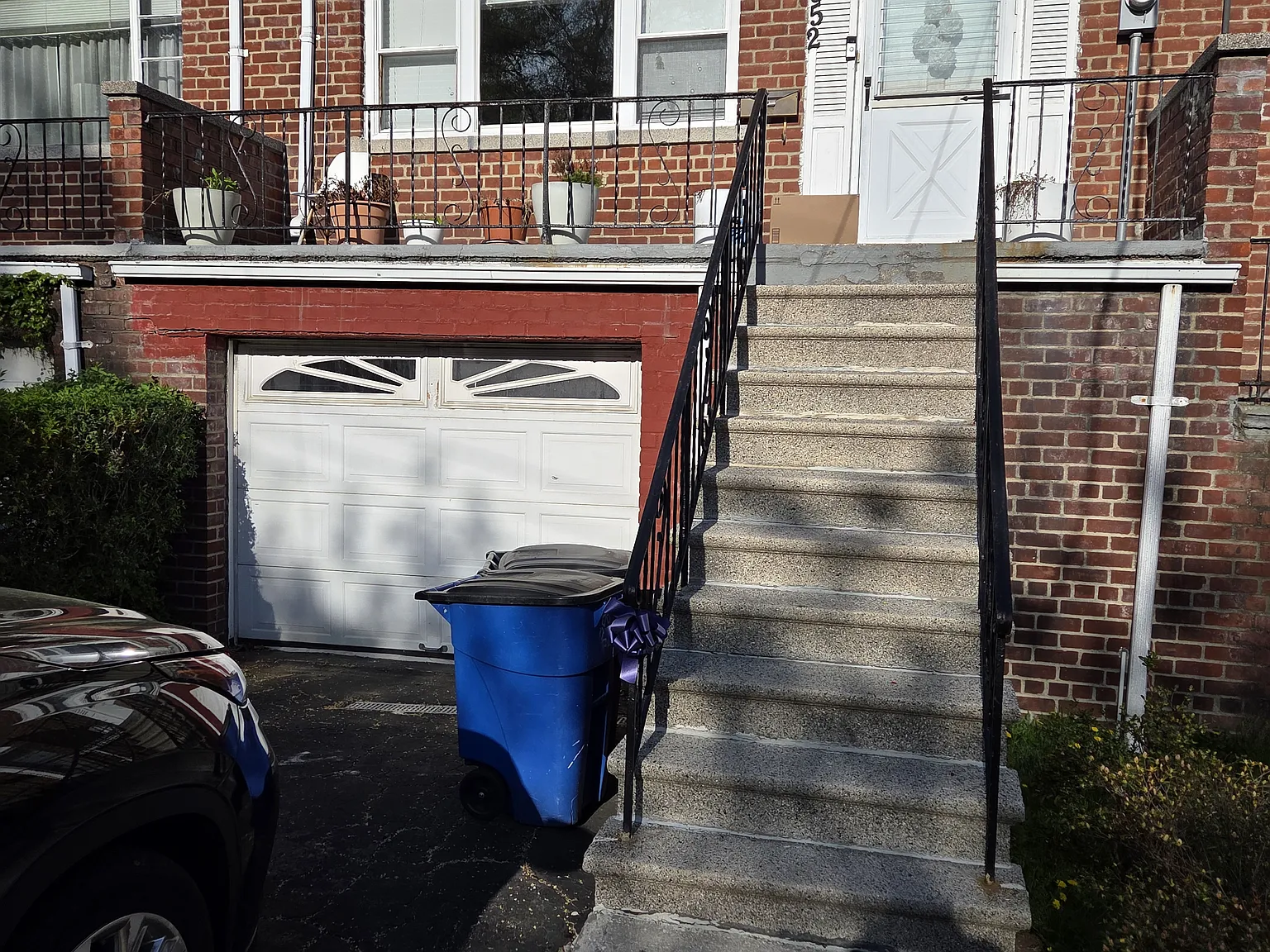4 bed, 2.5 bath, 2100 sqft, $5,300 — Photo 4
