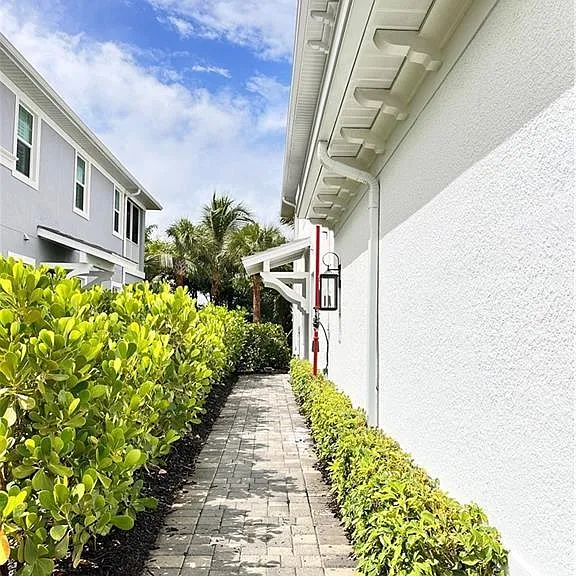 2646 Seychelles Cir #2701 — Photo 2
