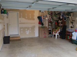 715 Strayer Dr, Windsor, PA 17366