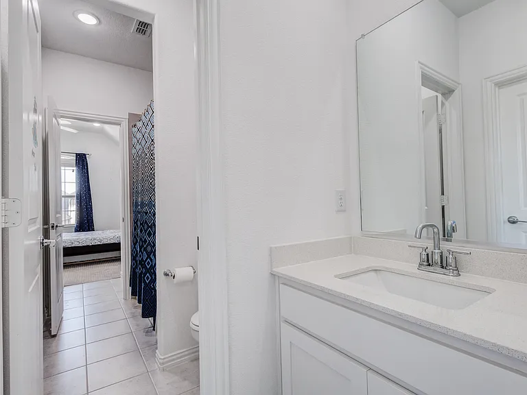 7597 Sanctuary Dr — Photo 39