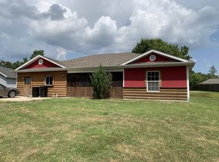 2721 E Alfalfa Dr, Columbia, MO 65202
