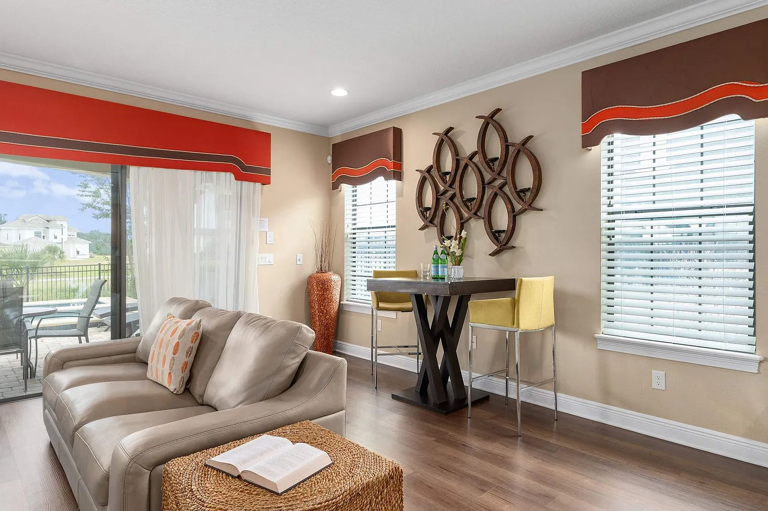 5 bed, 5.0 bath, 3153 sqft, $6,199 — Photo 2