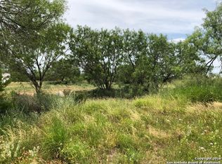 744 State Highway 173, Bigfoot, TX 78005