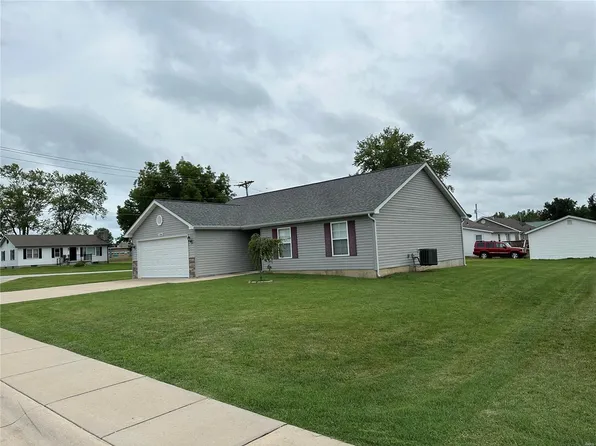 1306 W Saint Louis St, Pacific, MO 63069