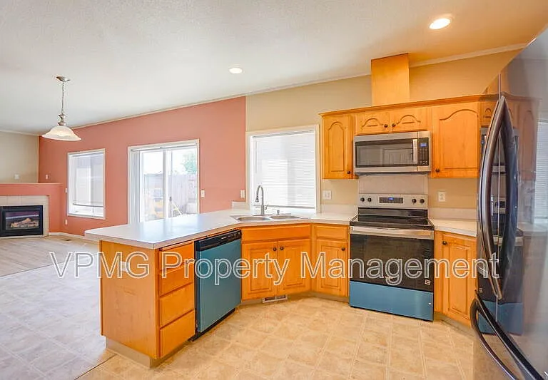 8907 NE 84th St — Photo 8