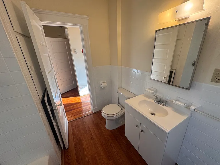 44 Wilson Ave — Photo 15