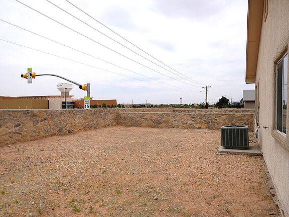 2nd image of 14428 Jacinto Ramos Ave