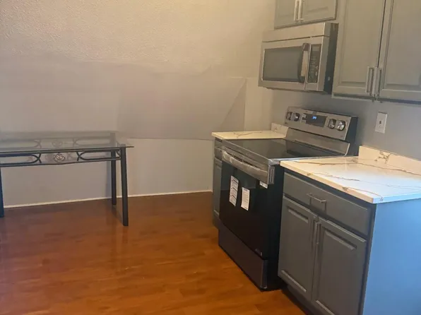 387 Prospect Ave #3RDFL, Hartford, CT 06105