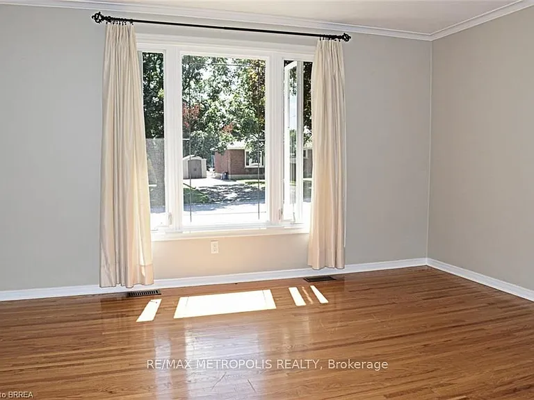 5 McCammon St #UPPER — Photo 6