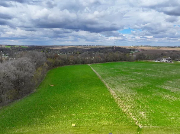 171 15th Ave NE, Mazeppa, MN 55956