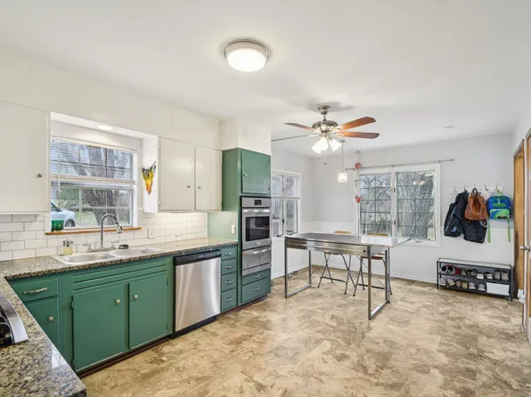 528 Old McDade Rd, Elgin, TX 78621