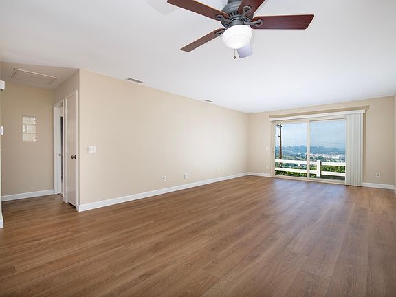 4th image of 3625 Vista Oceana Unit 33