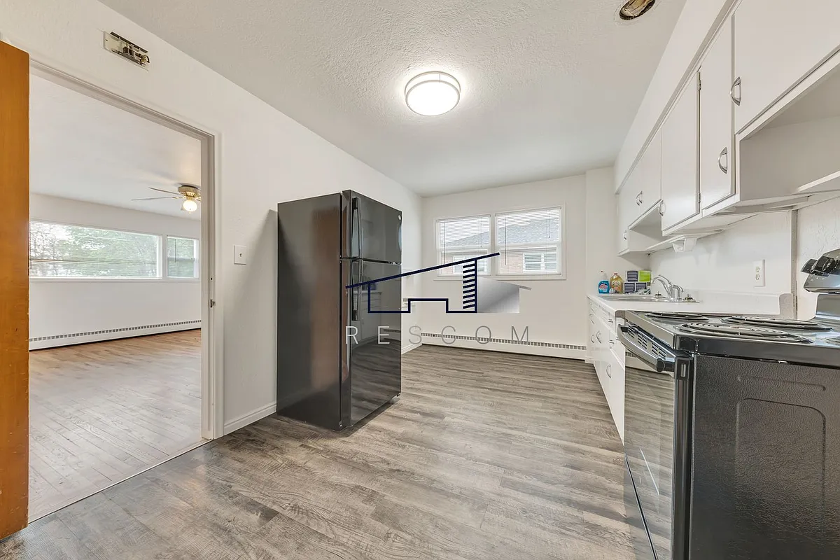 Building Photo - Wasatch Apartments 338