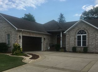 903 Dogwood Rd, Jeffersonville, IN 47130