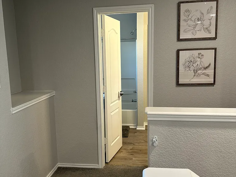162 Hampton Cv — Photo 21