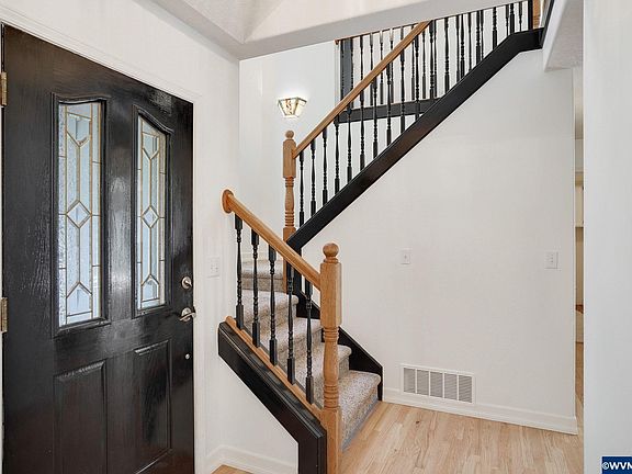 4th image of 2240 Morrow Ct NW