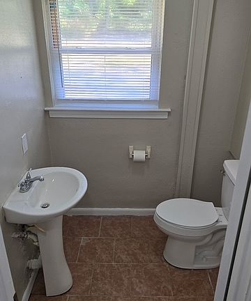 4th image of 1825 71st Ave