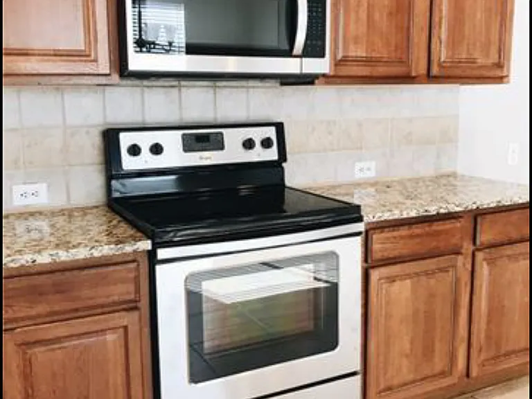 5125 Bayridge Ct — Photo 12