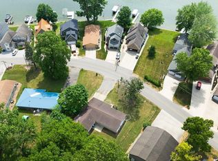 2055 Lane 150 Hamilton Lk, Hamilton, IN 46742