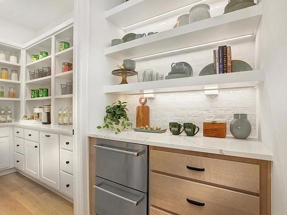 6th image of this home