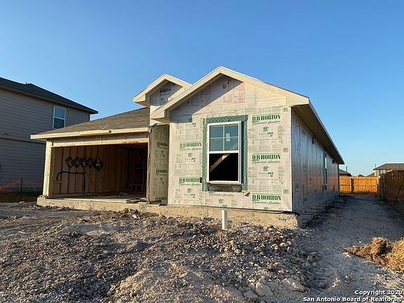2nd image of 362 Northshore Trl