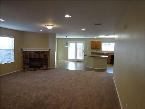 3rd image of 8504 Star Thistle Dr