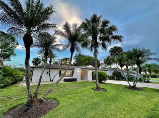 4590 Robin Ave, Naples, FL 34104