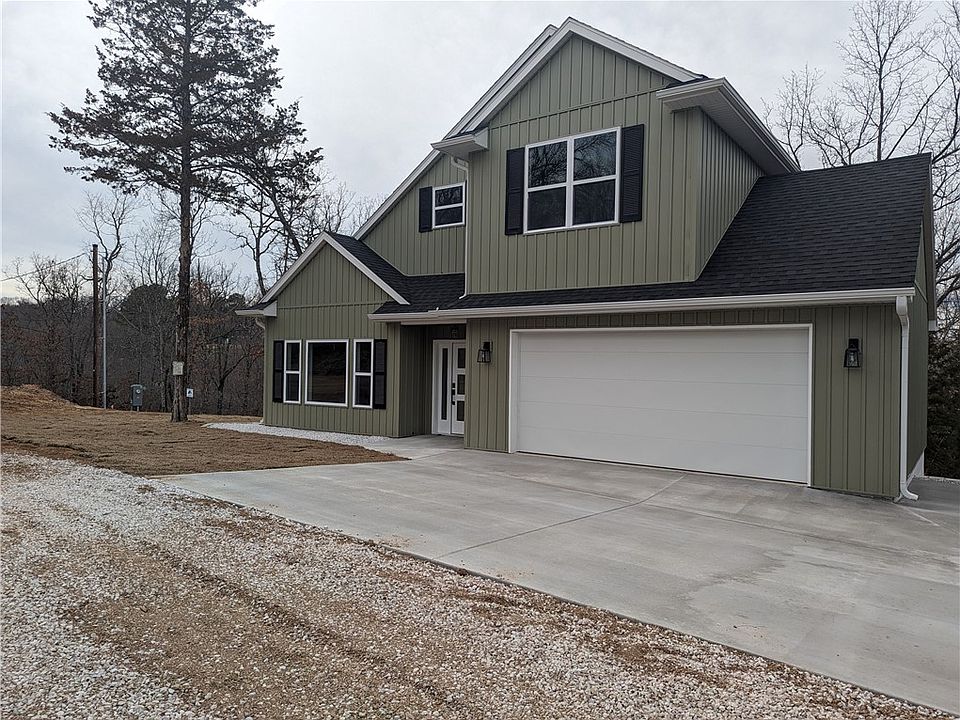 1st image of 1 Hoxby Ln