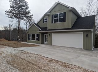 1 Hoxby Ln, Bella Vista, AR 72714