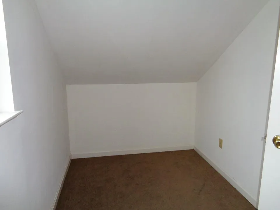 Spare room / no closet