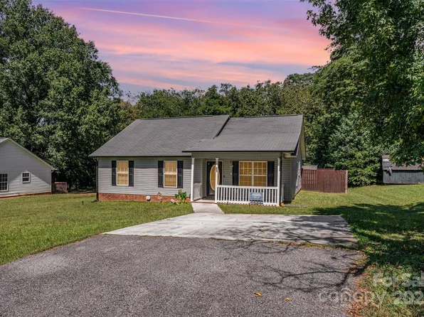 433 Merry Go Dr, York, SC 29745