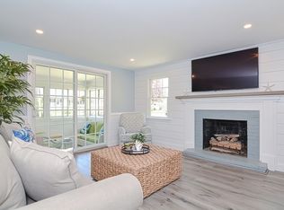 135 Clifton Ln, Barnstable, MA 02630