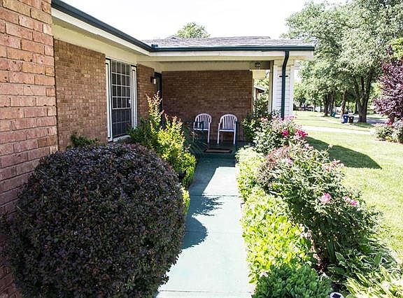 3rd image of 6318 Lake Paddock Dr