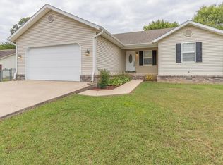 966 Sunny Valley Ln, Poplar Bluff, MO 63901