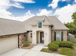 8223 Superior Dr, Denham Springs, LA 70726